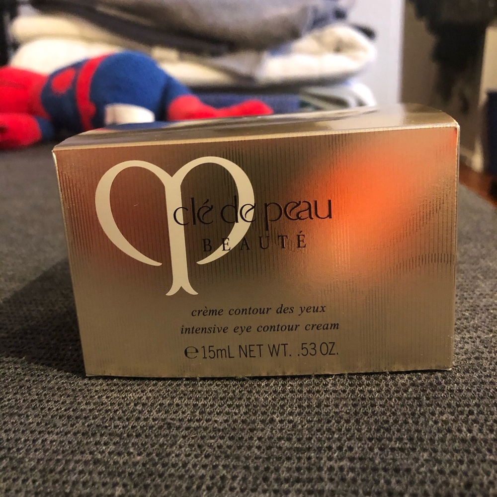 Cle De Peau intensive eye contour cream